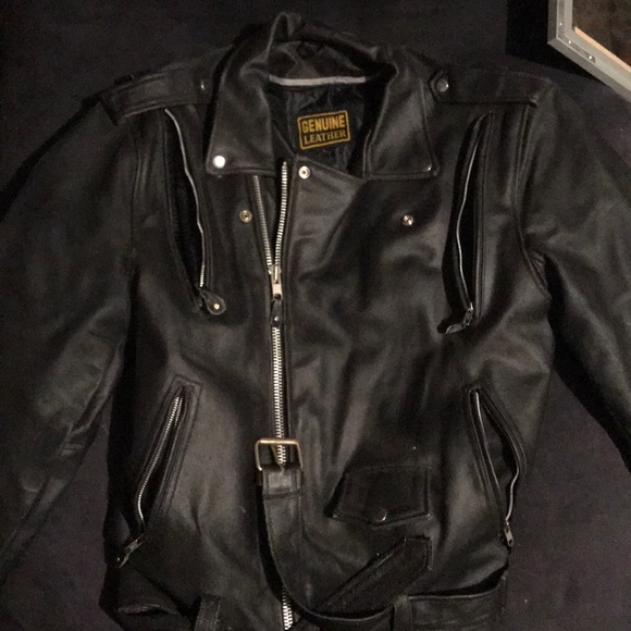 LARGE LEATHER JACKET - Picture 2 of 7